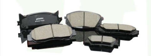 OE 04466-06020 04466-20100 8V0698151C 04466-33130 Toyota Camry Tiguan Pad di freno in ceramica